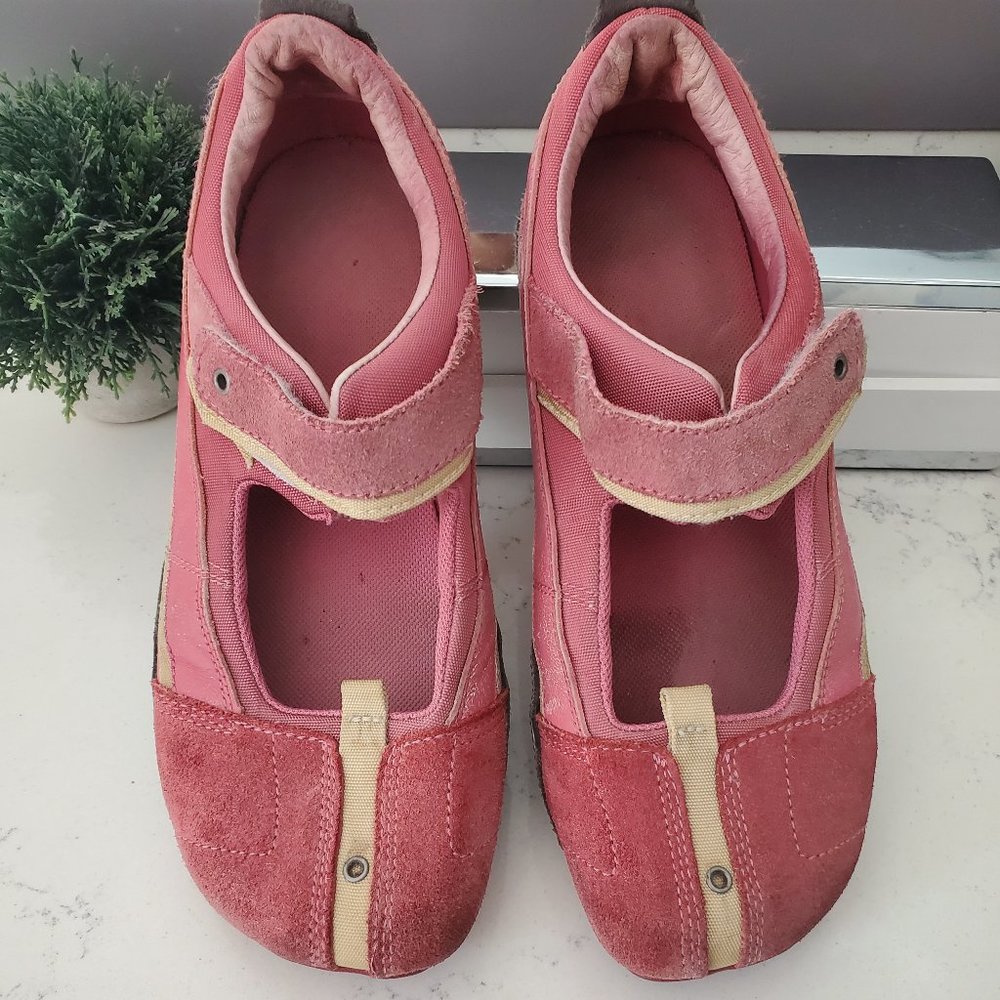 Super cute casual Diesel shoes 8.5